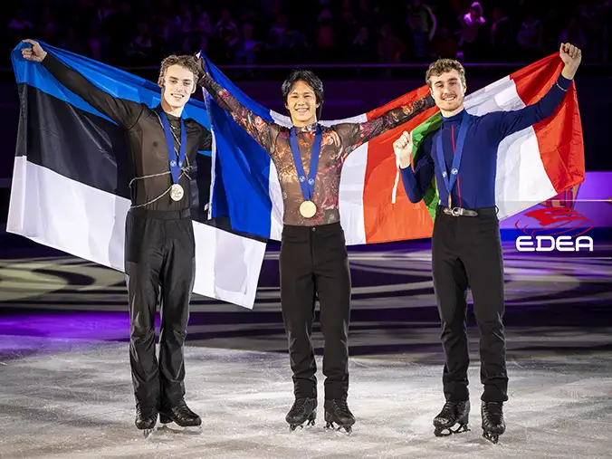 Ice Gallery Skates U.S.